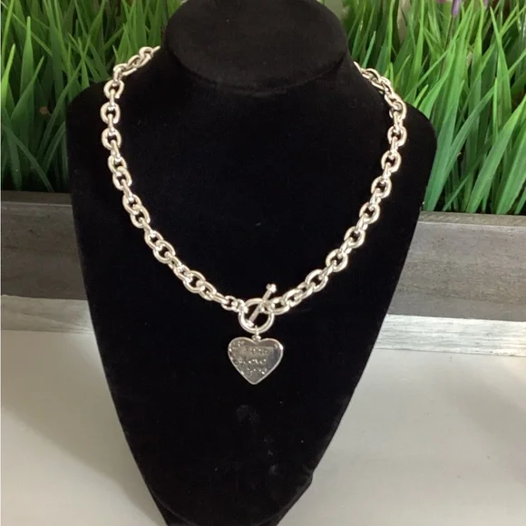 SILVER HEART PAPERCLIPS FASHION NECKLACE - Picture 9 of 11